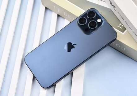 带岭苹果维修点分享iPhone 15 Pro Max屏幕更换全新实操风险 